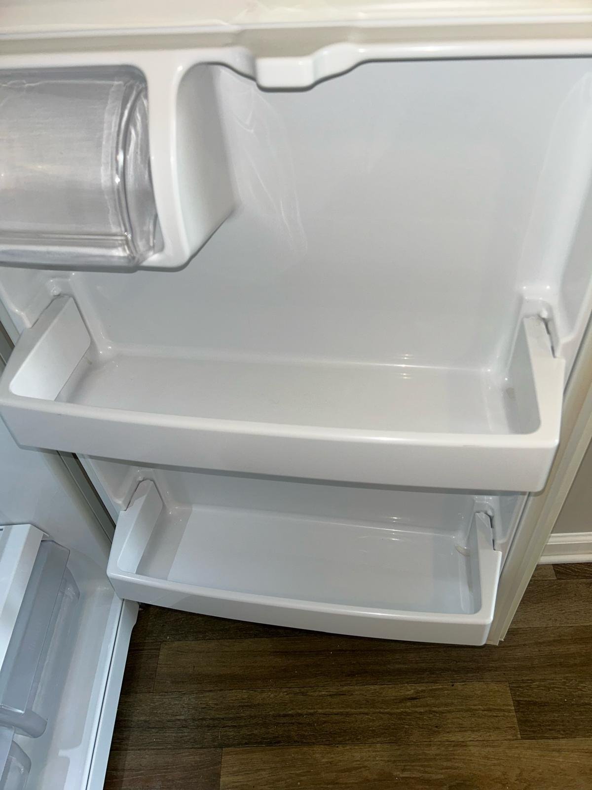Clean Fridge